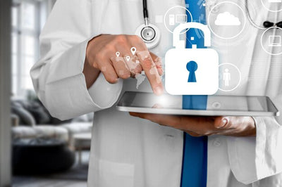 خصوصية بيانات الرعاية الصحية والامتثال الأمني (HIPAA + PDPL)