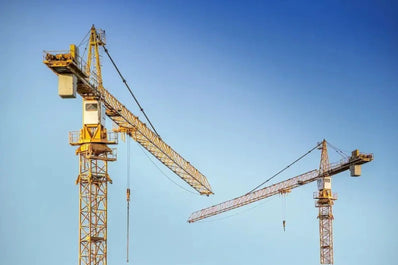 Tower Crane Operator: Advanced Operations and Professional Lifting Planning